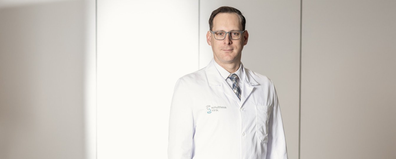 Dr. med. Philipp Neidenbach Spezialist Kniechirurgie Hüftchirurgie