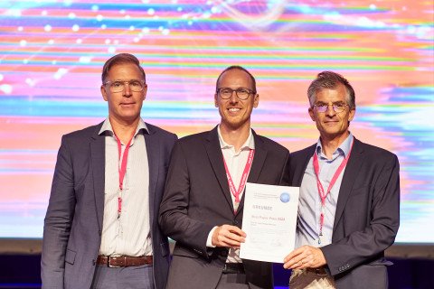 Best Paper Preis mit Prof. Moroder und Laurent Audigé