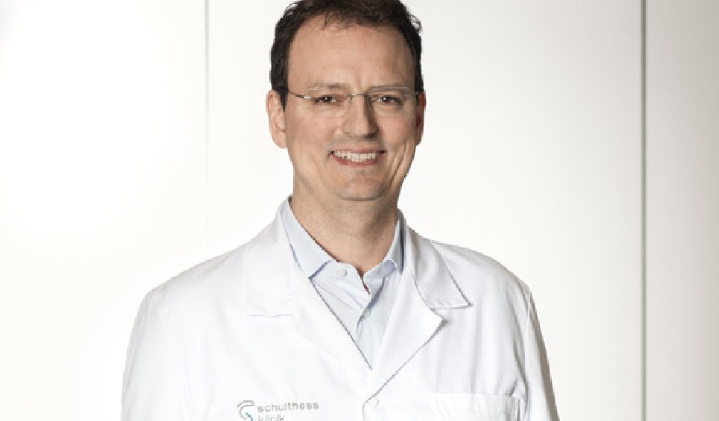 Dr. med. Tamas Fekete Spezialist Wirbelsäulenchirurgie