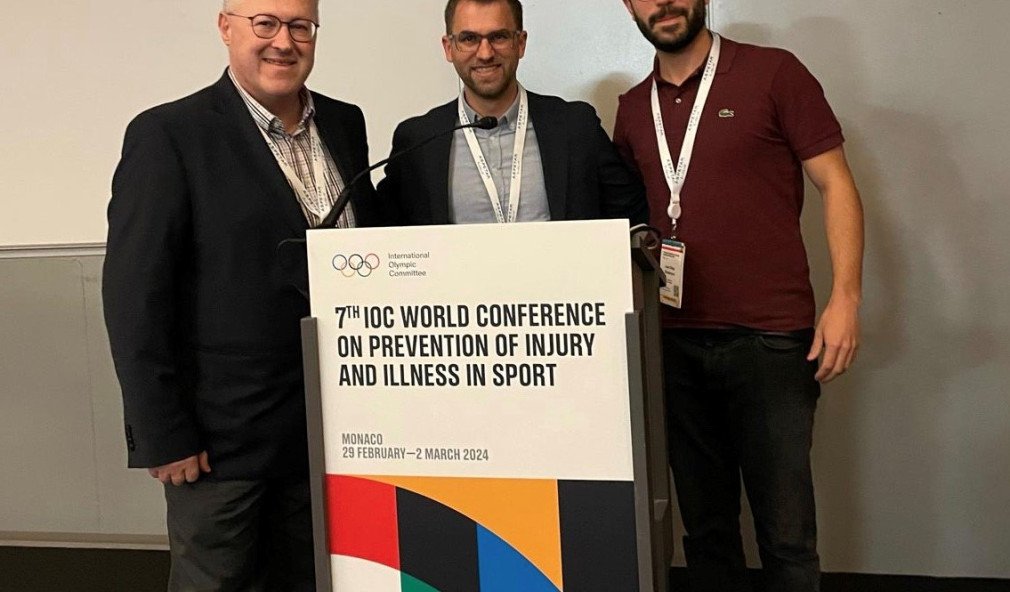 IOK-Weltkonferenz Gruppenbild Schulthess Klinik mit Dr. Mario Bizzini, PhD