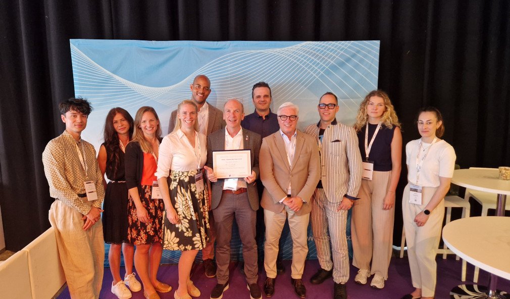 Team der Handchirurgie und Wissenschaft am Europäischen Handkongress mit Preisen ausgezeichnet