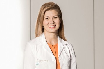 Dr. med. univ. Raluca Reitmeir Spezialistin Wirbelsäule