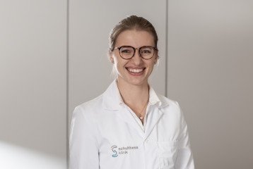 Victoria Teufel_Assistenzärztin Hüft und Kniechirurgie_Schulthess_TEASER_2023_12