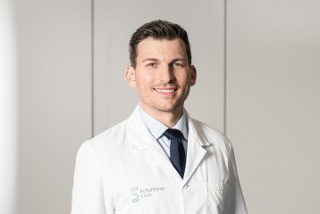 Michael Worlicek Leitender Oberarzt Kniechirurgie Teaser