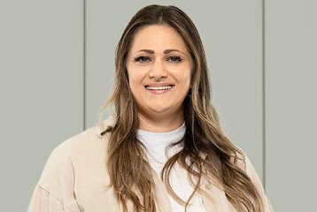laura_sabella_teaser.jpg